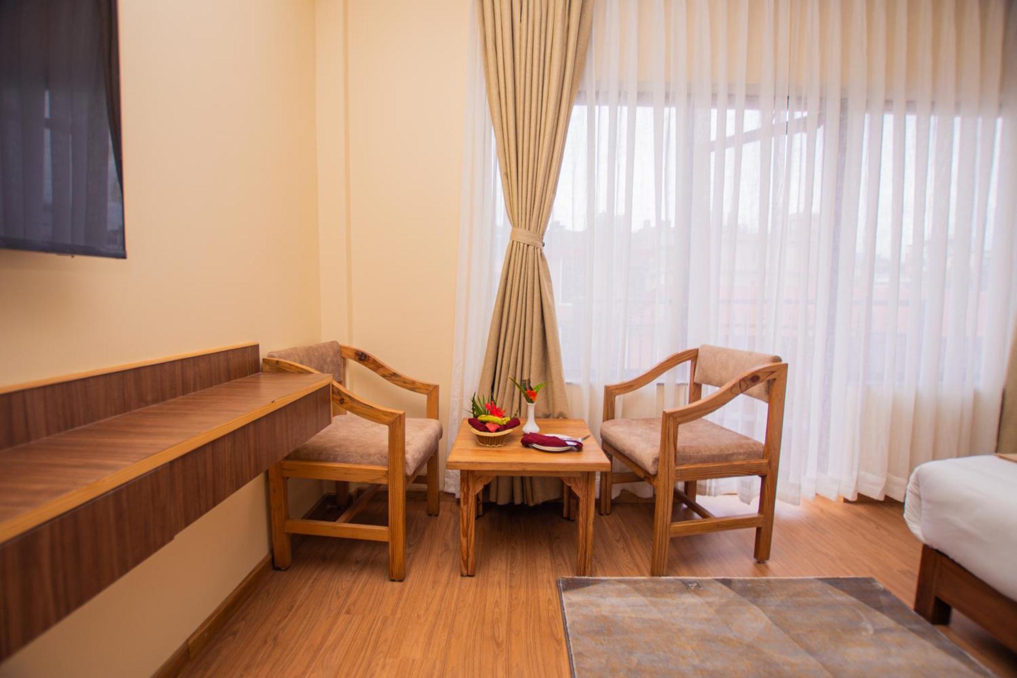 Temple Himalaya Hotel & Spa Покхара Экстерьер фото