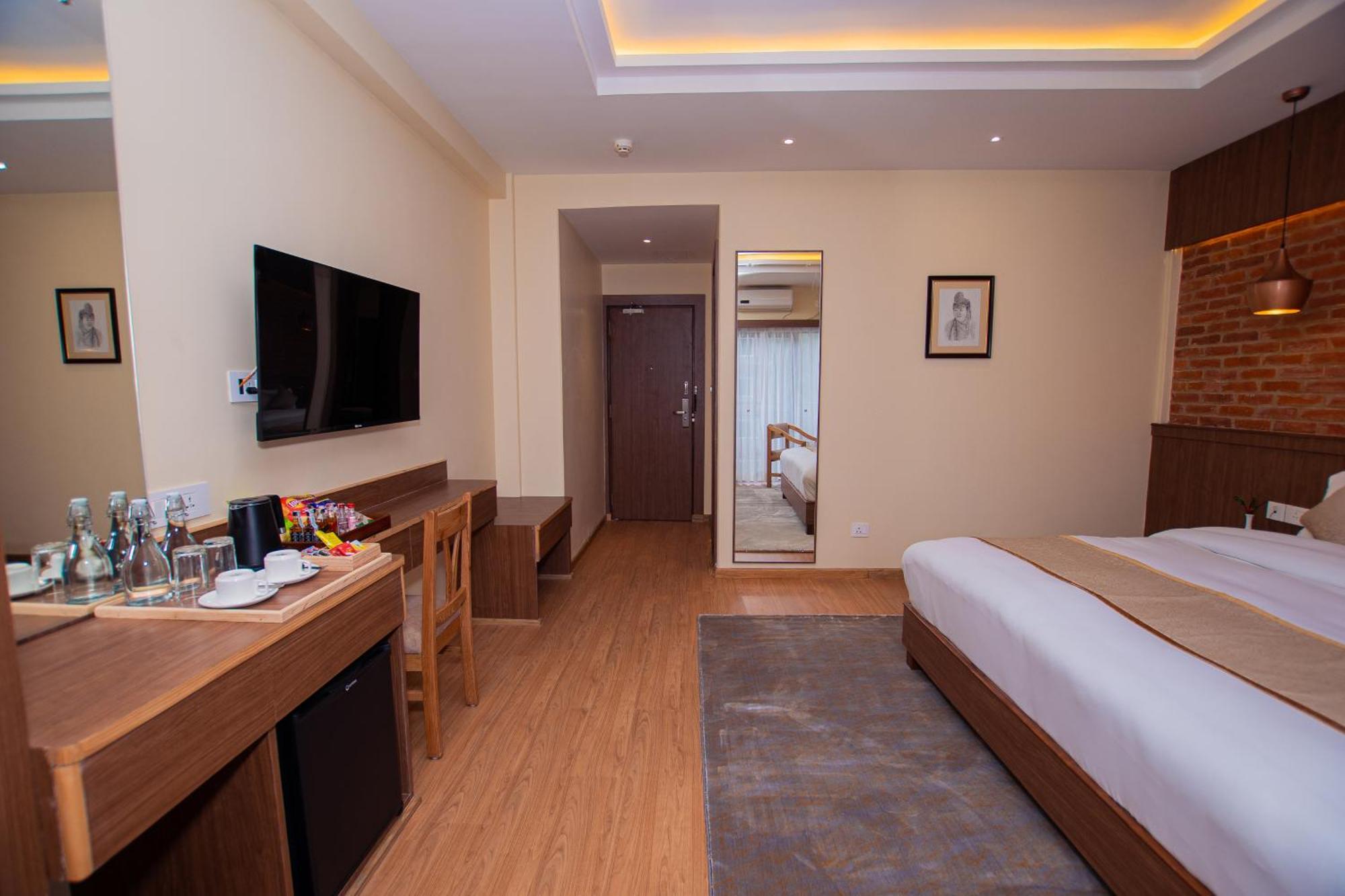 Temple Himalaya Hotel & Spa Покхара Экстерьер фото
