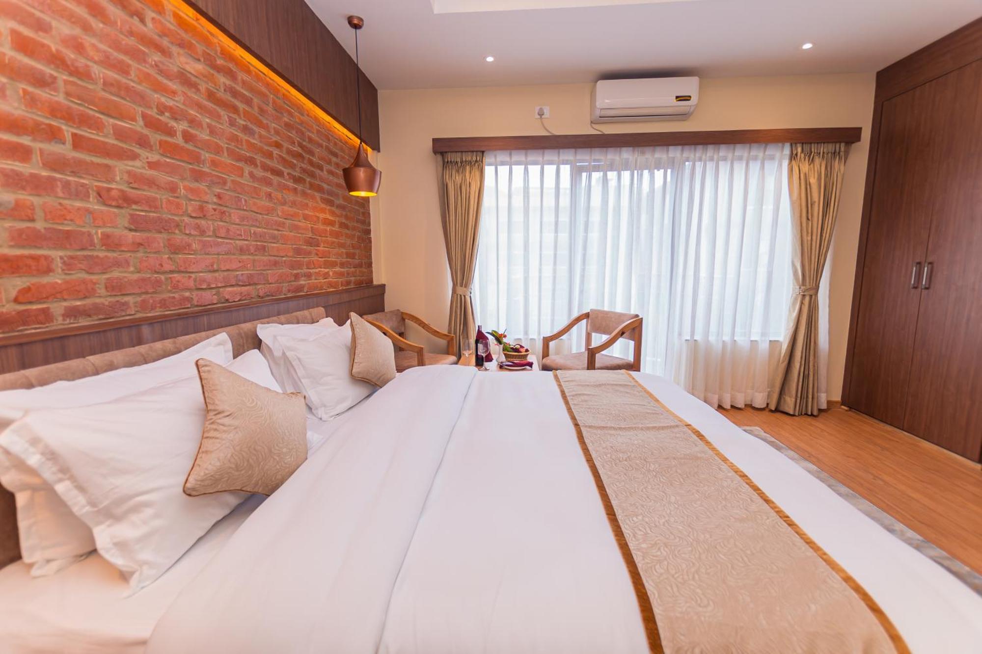 Temple Himalaya Hotel & Spa Покхара Экстерьер фото