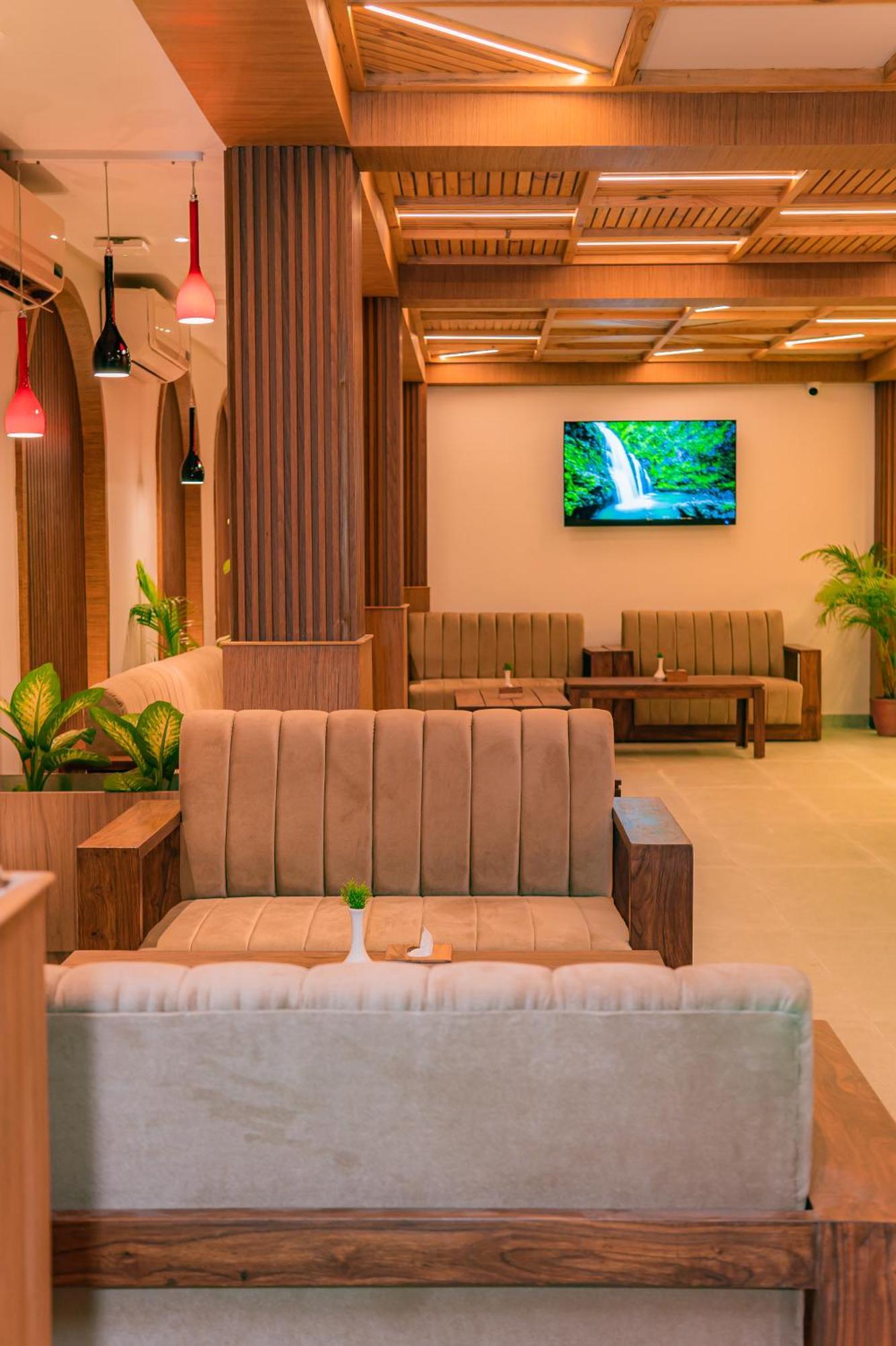 Temple Himalaya Hotel & Spa Покхара Экстерьер фото