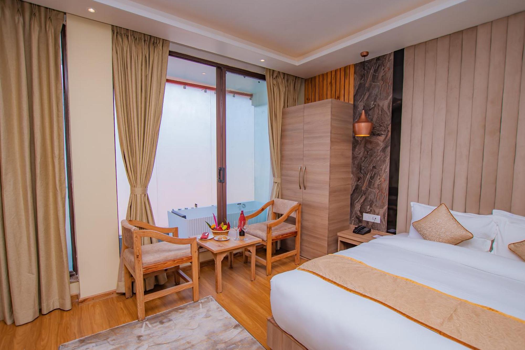 Temple Himalaya Hotel & Spa Покхара Экстерьер фото