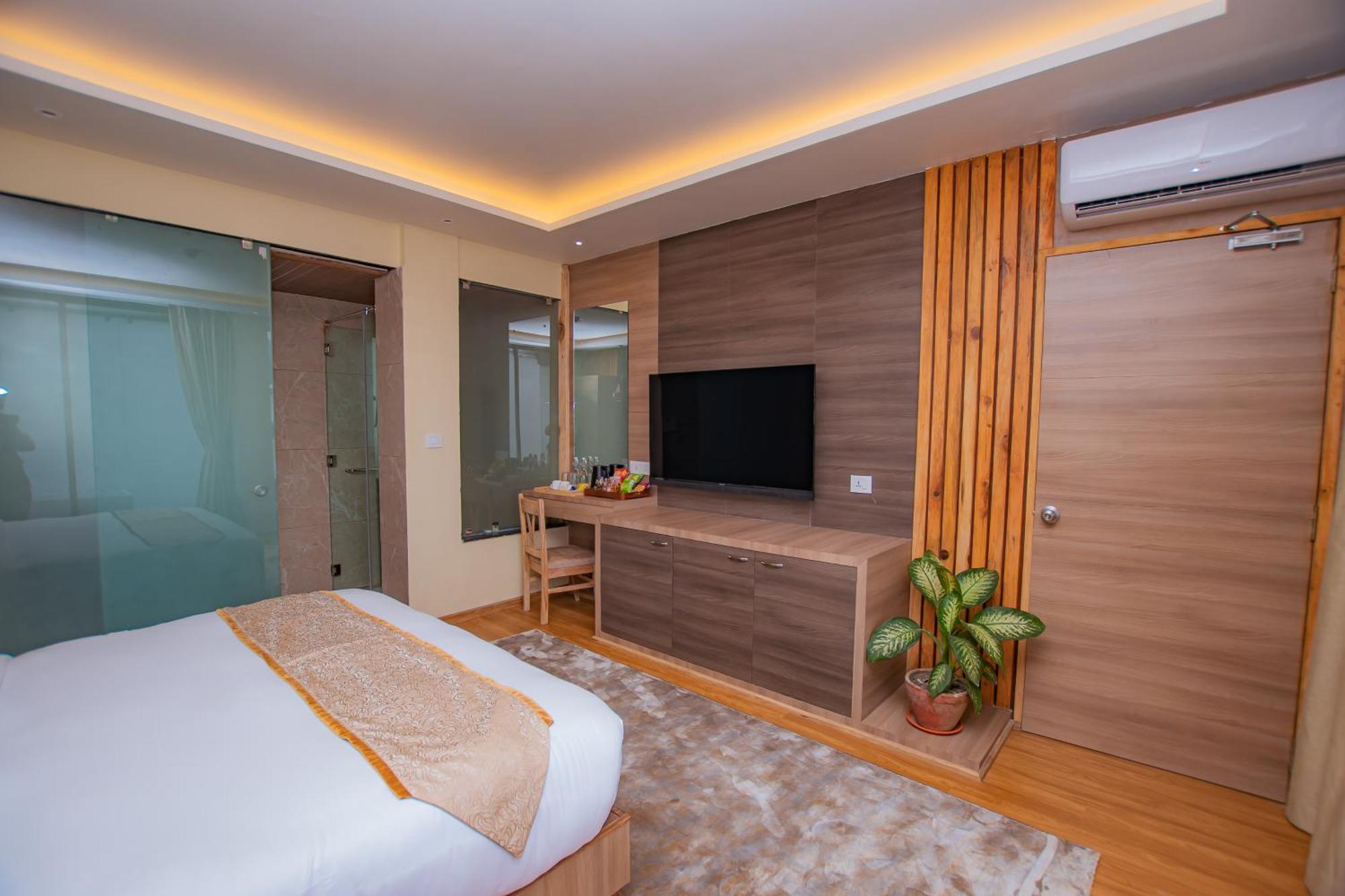 Temple Himalaya Hotel & Spa Покхара Экстерьер фото
