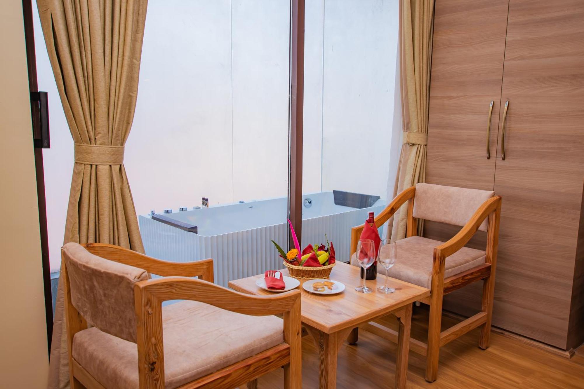 Temple Himalaya Hotel & Spa Покхара Экстерьер фото