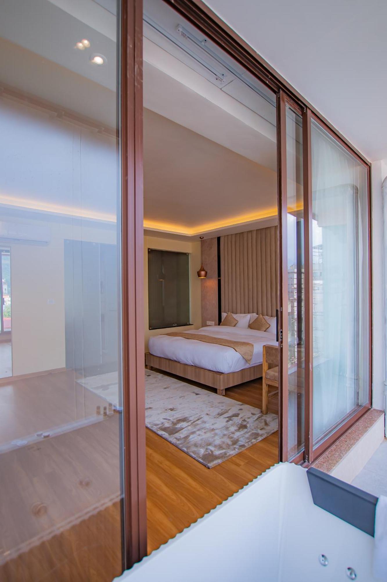 Temple Himalaya Hotel & Spa Покхара Экстерьер фото